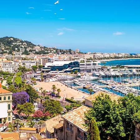 La Du Festival * Cannes