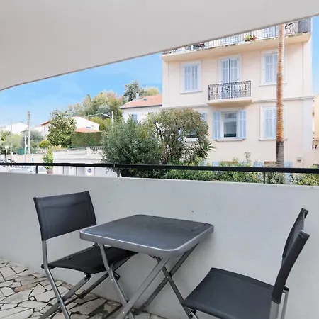 La Du Festival Daire Cannes